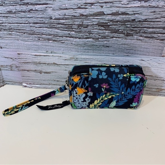 VERA Bradley Midnight Blues Smartphone Wristlet Clutch - Picture 1 of 6